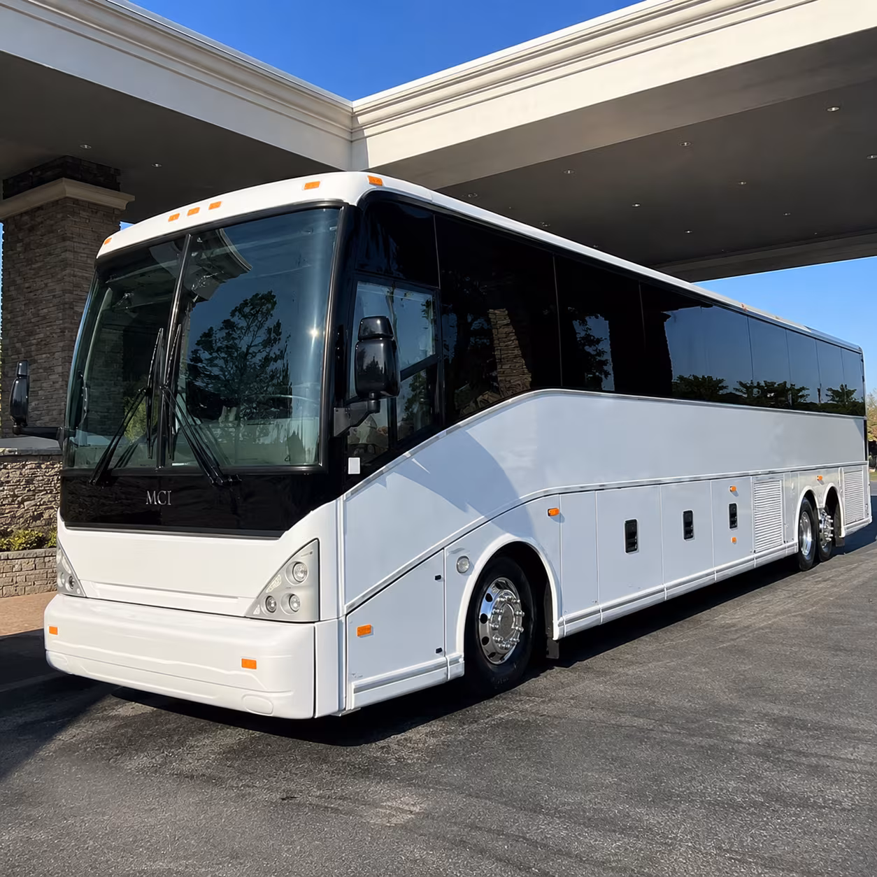 bus rental options for petaluma trips